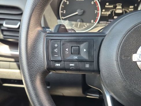 Certified 2024 Nissan Rogue SV FWD image 18
