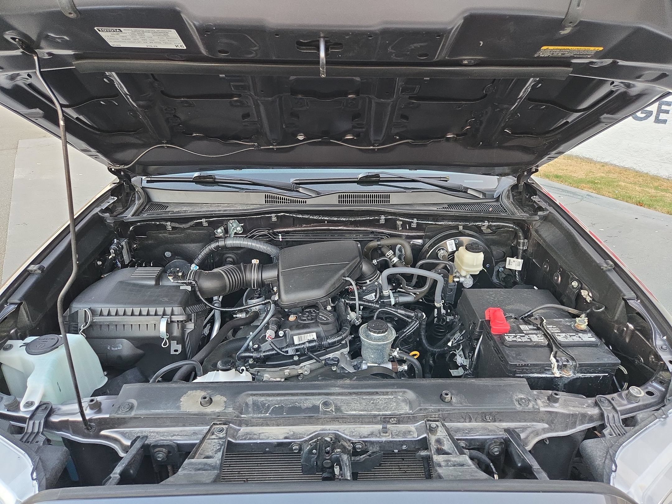 Used 2022 Toyota Tacoma SR5 w/ SR5 Appearance Package (SM) RWD image 19