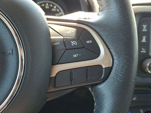 Used 2016 Jeep Renegade Limited AWD/4WD image 24