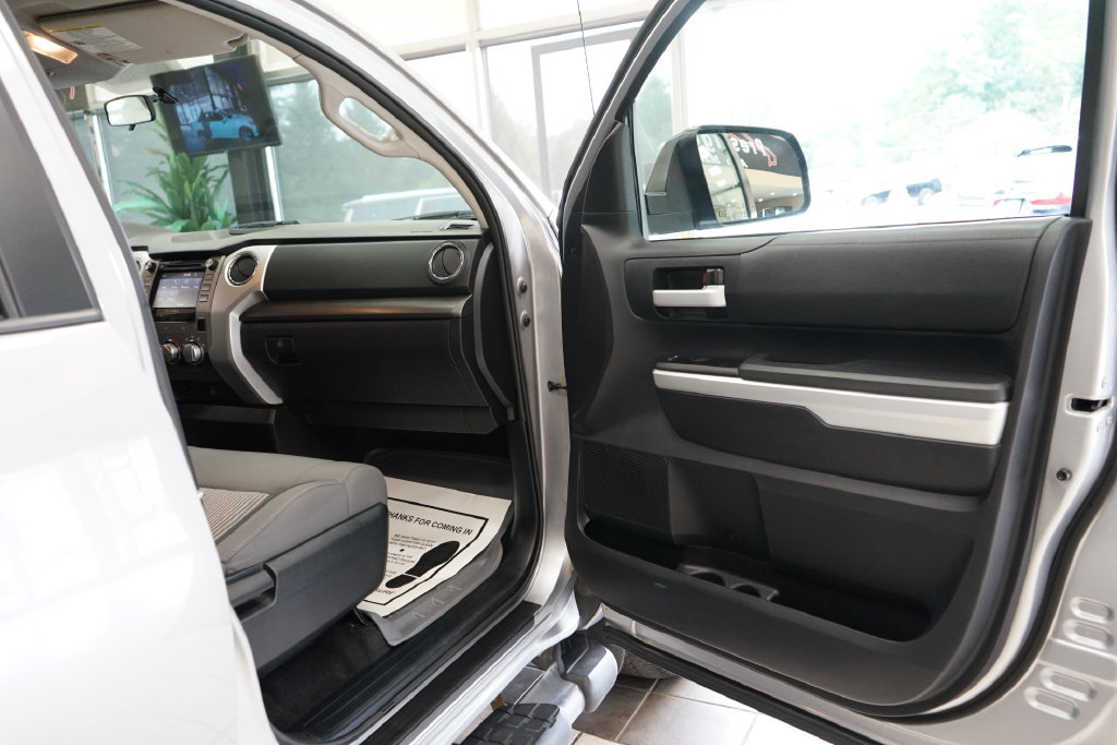 Used 2014 Toyota Tundra SR5 AWD/4WD image 36