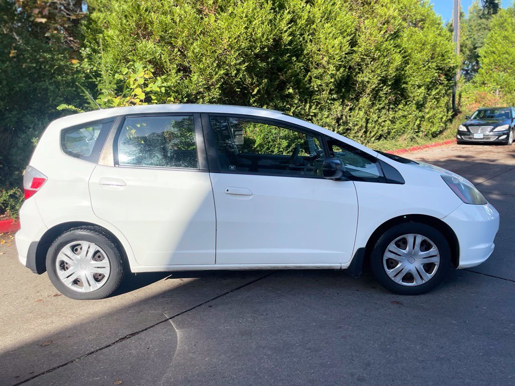 Used 2010 Honda Fit image 3