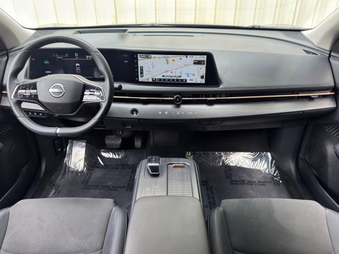 Used 2025 Nissan Ariya FWD image 12