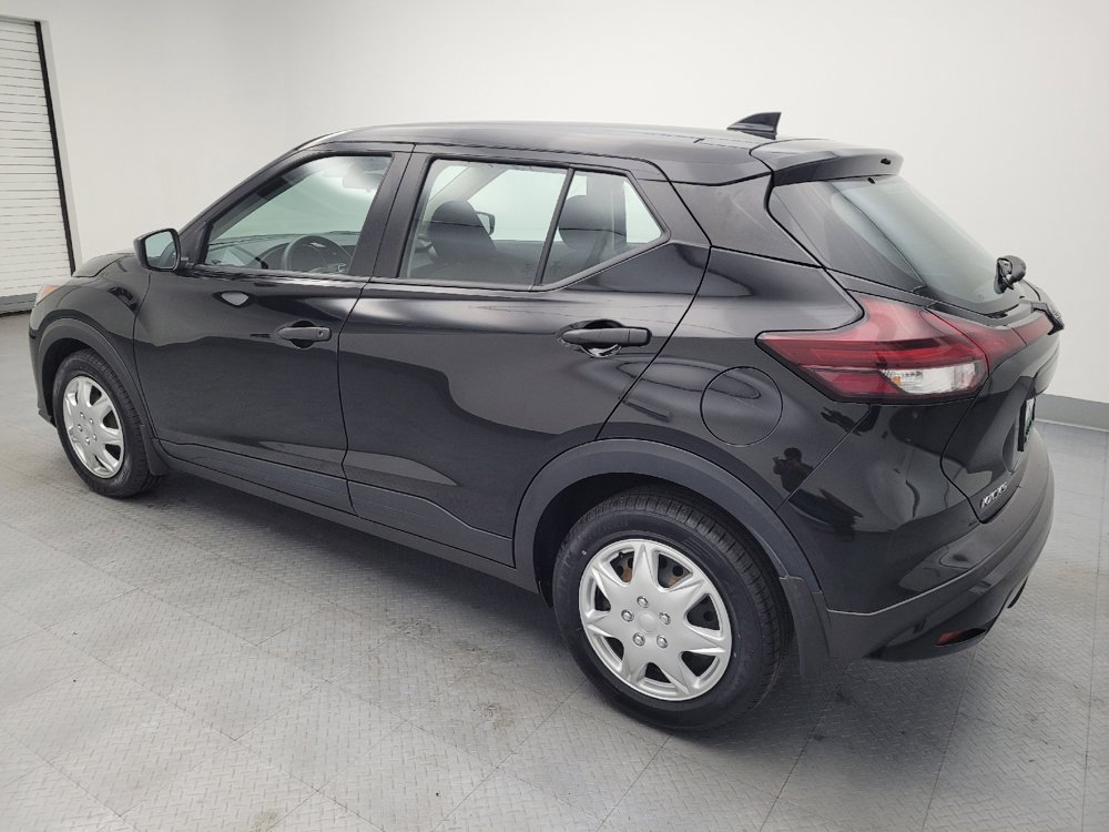 Used 2023 Nissan Kicks S FWD image 3
