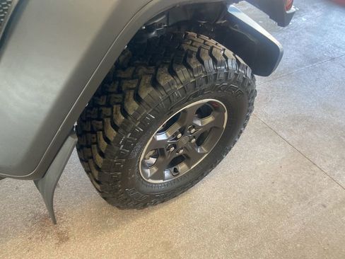 Used 2022 Jeep Gladiator Rubicon w/ LED Lighting Group image 29