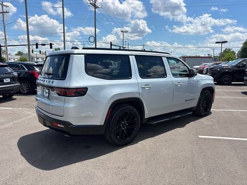 Used 2024 Jeep Wagoneer Series II w/ Convenience Group I AWD/4WD image 31