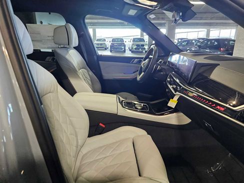 New 2026 BMW X5 xDrive40i w/ M Sport Package AWD/4WD image 43