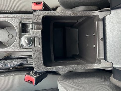 Used 2012 Ford Focus SE FWD image 26
