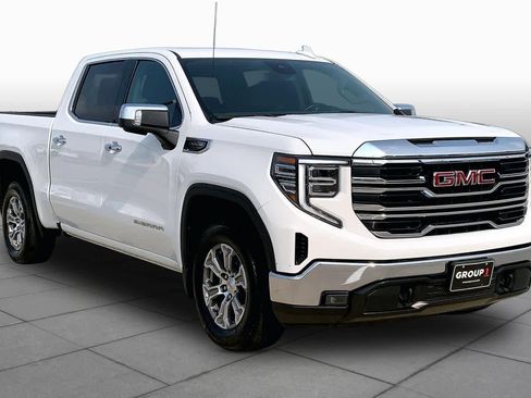 Used 2025 GMC Sierra 1500 SLT RWD image 3