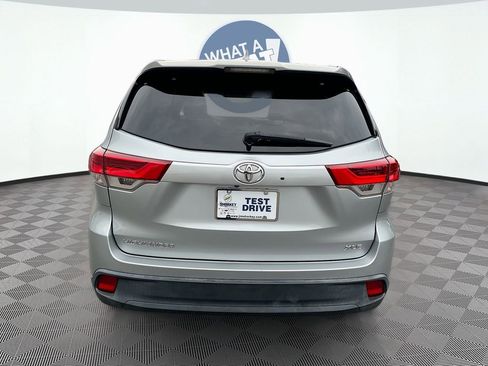 Used 2018 Toyota Highlander XLE image 7