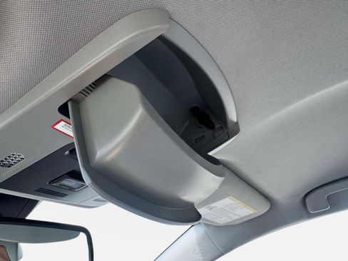 Certified 2021 Toyota Camry XLE FWD image 33