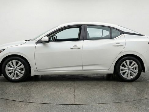 Used 2025 Nissan Sentra S image 5