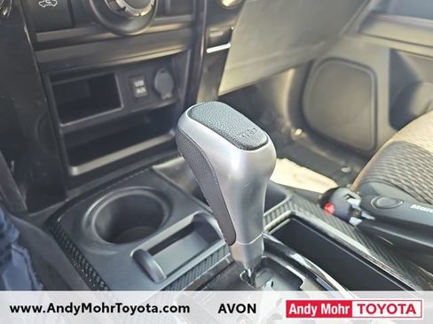 Used 2019 Toyota 4Runner TRD Off-Road AWD/4WD image 28