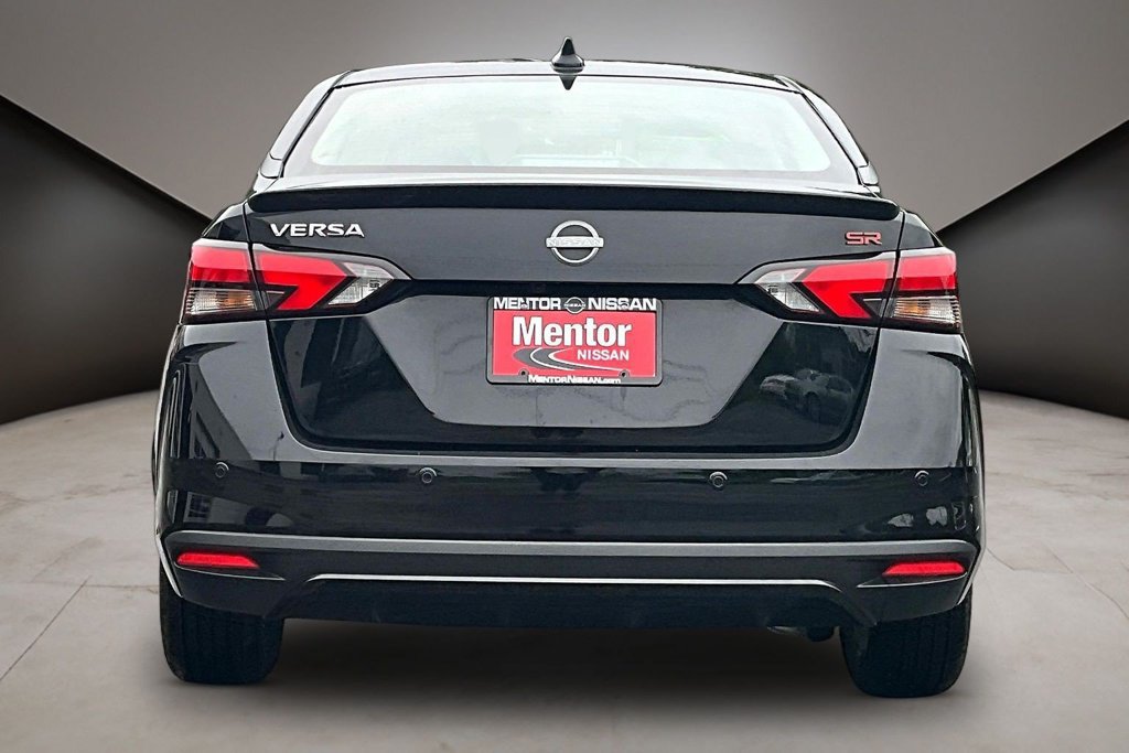 Used 2024 Nissan Versa SR FWD image 5