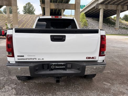 Used 2011 GMC Sierra 1500 SLE w/ Power Tech Package AWD/4WD image 4