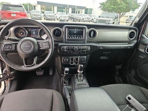 Used 2023 Jeep Wrangler Unlimited Sport AWD/4WD image 19