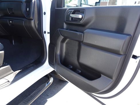 Used 2025 Chevrolet Silverado 2500 Custom w/ Custom Value Package AWD/4WD image 35