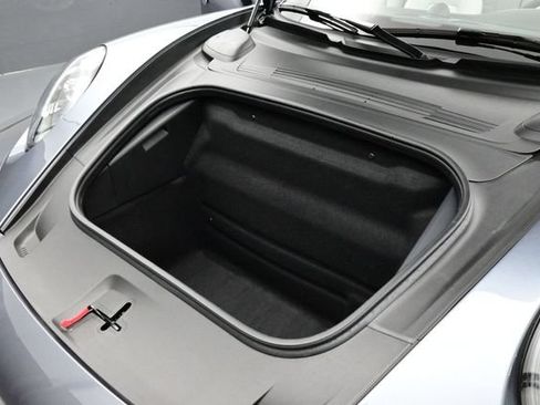 Certified 2026 Porsche 911 Targa 4 GTS AWD/4WD image 17