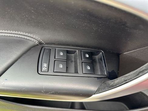 Certified 2013 Buick Regal Premium image 23