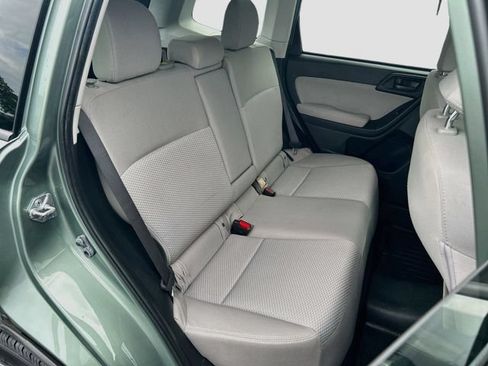 Used 2015 Subaru Forester 2.5i Premium w/ All-Weather Package AWD/4WD image 33