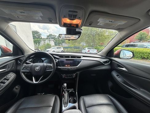 Used 2020 Buick Encore GX Essence w/ Experience Buick Package FWD image 19