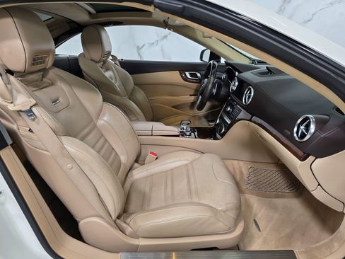 Used 2013 Mercedes-Benz SL 63 AMG image 2