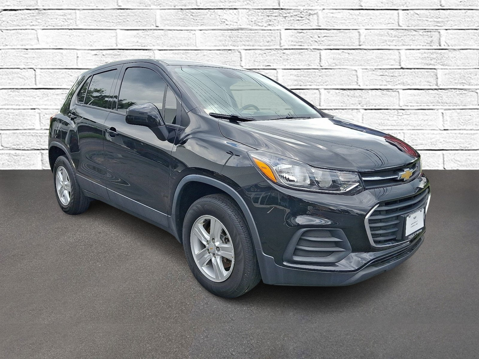 Used 2020 Chevrolet Trax LS AWD/4WD image 2