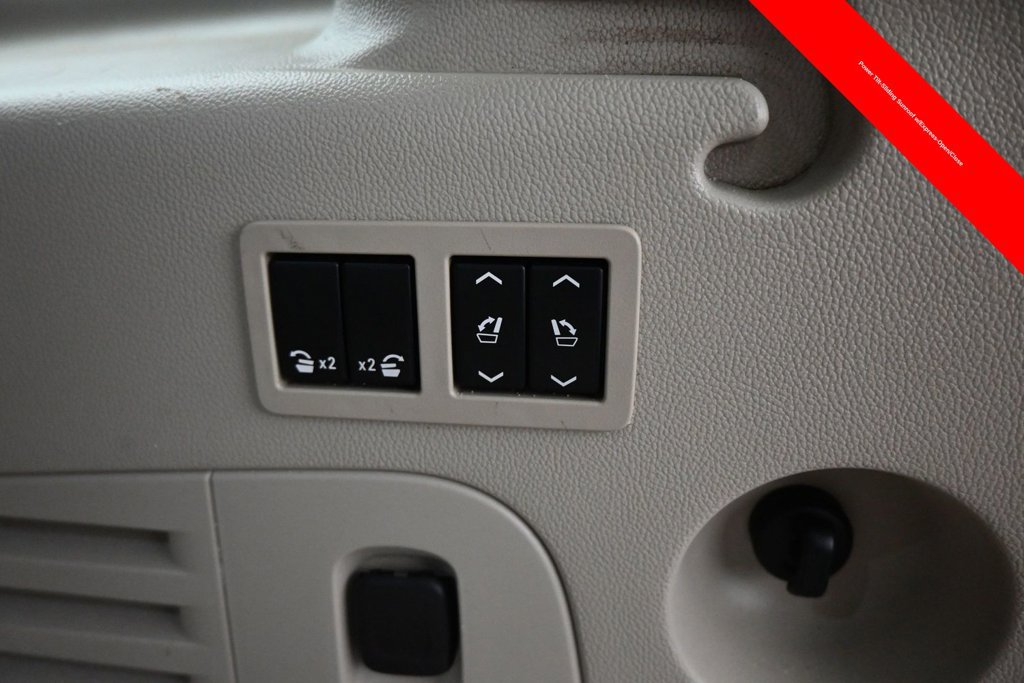 Used 2015 GMC Yukon XL Denali w/ Touring Package RWD image 19