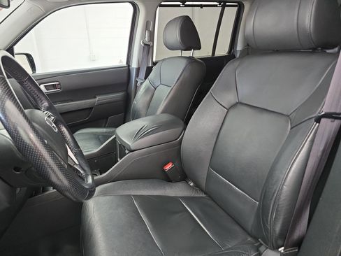 Used 2015 Honda Pilot Touring image 16