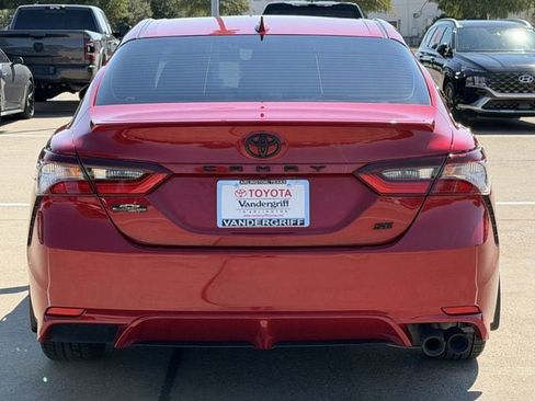 Used 2023 Toyota Camry SE FWD image 5