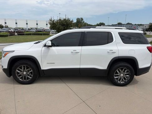 Used 2017 GMC Acadia SLT FWD image 5