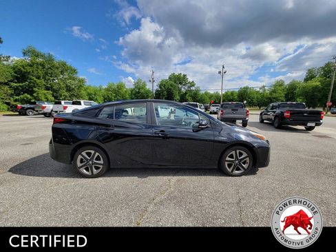 Used 2020 Toyota Prius XLE FWD image 7
