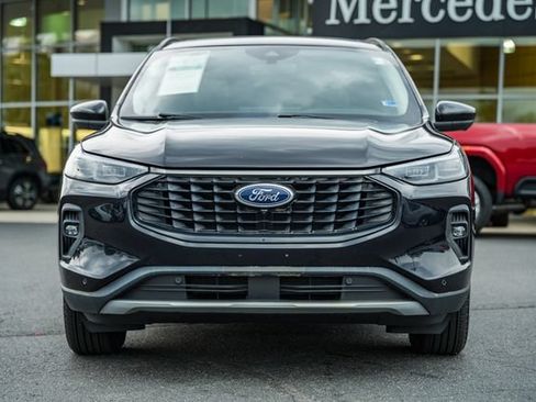 Used 2023 Ford Escape SE w/ PHEV Premium Package FWD image 2