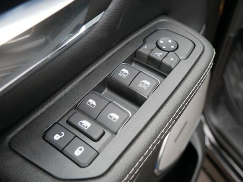 New 2026 RAM 1500 Laramie w/ Night Edition AWD/4WD image 7