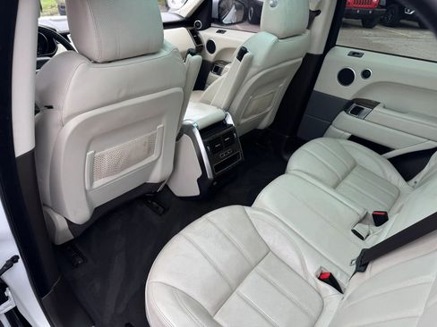 Used 2017 Land Rover Range Rover Sport HSE AWD/4WD image 19