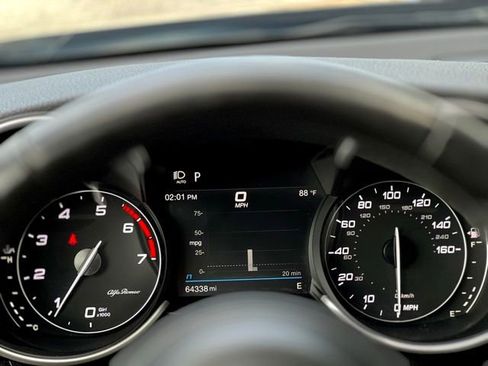 Used 2022 Alfa Romeo Giulia Sprint image 39