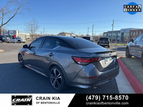 Used 2022 Nissan Sentra SR image 2