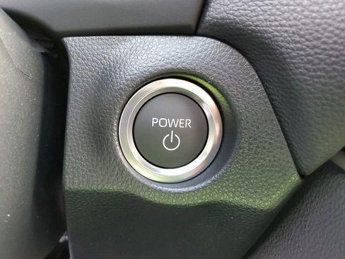 New 2025 Toyota RAV4 SE image 33