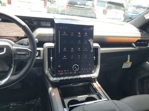 New 2026 GMC Yukon Denali w/ LPO, Floor Liner Package RWD image 14