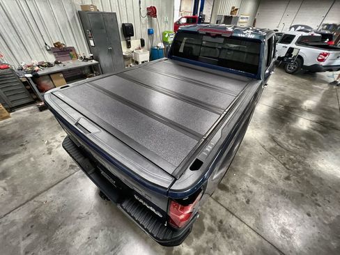 Used 2024 Chevrolet Silverado 2500 High Country w/ Technology Package AWD/4WD image 27