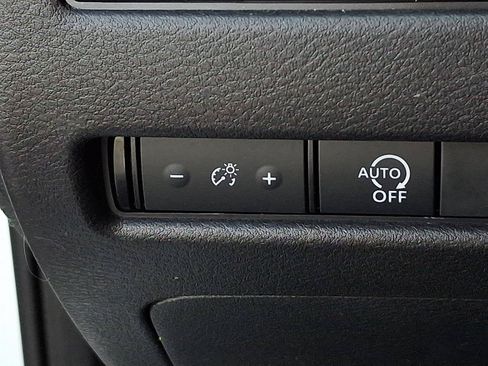 Used 2023 Nissan Rogue S AWD/4WD image 24