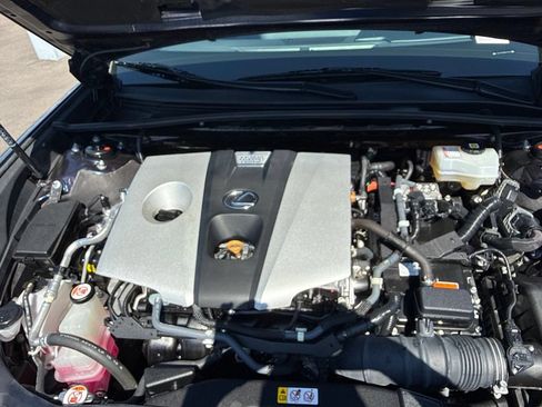 Used 2021 Lexus ES 300h w/ Accessory Package FWD image 40