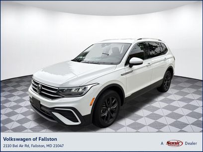 Used 2024 Volkswagen Tiguan SE