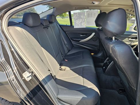 Used 2018 BMW 320i xDrive Sedan AWD/4WD image 12