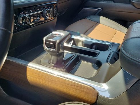 Used 2024 Chevrolet Silverado 1500 High Country w/ Technology Package image 18