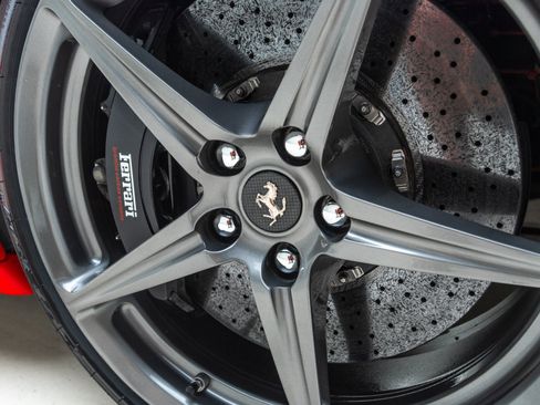 Used 2011 Ferrari 458 Italia Coupe RWD image 39