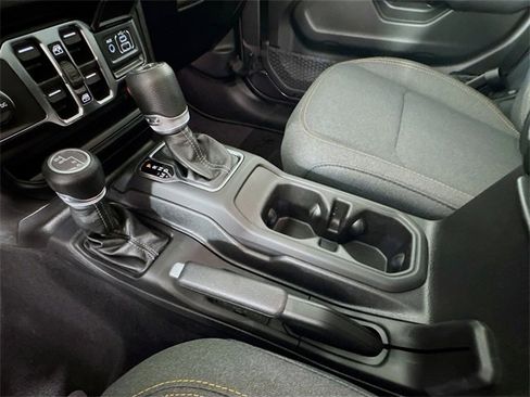 Used 2025 Jeep Wrangler Sport image 22