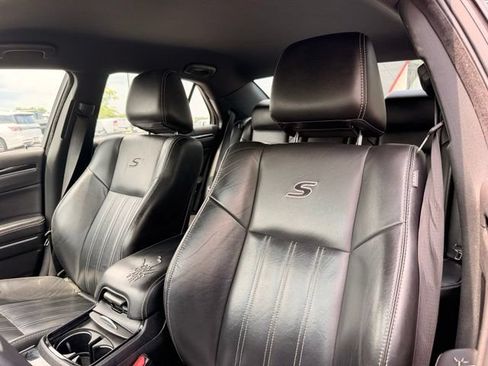 Used 2020 Chrysler 300 S RWD image 21