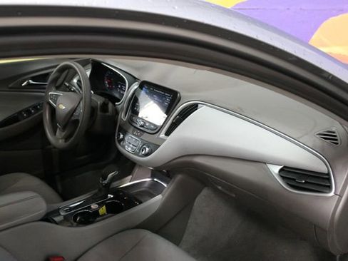 Used 2024 Chevrolet Malibu LT FWD image 12