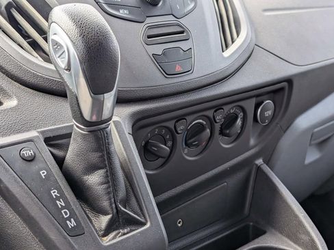 Used 2017 Ford Transit 150 XL RWD image 22