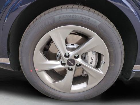 New 2026 Genesis GV70 2.5T Select AWD/4WD image 28